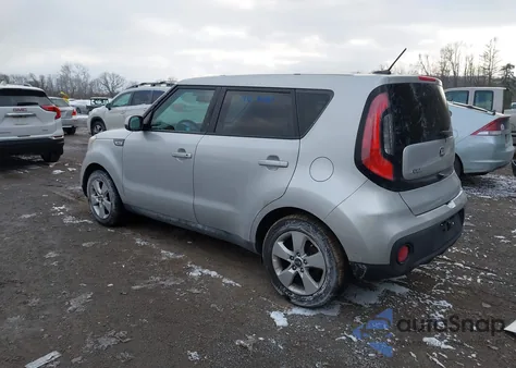 2018 Kia Soul z USA, uszkodzony, nr VIN KNDJN2A22J7544347